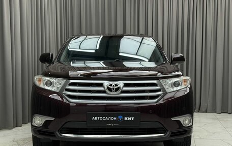 Toyota Highlander III, 2013 год, 2 059 000 рублей, 2 фотография