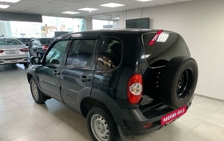 Chevrolet Niva I рестайлинг, 2018 год, 760 000 рублей, 6 фотография