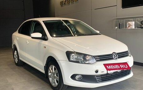 Volkswagen Polo VI (EU Market), 2013 год, 750 000 рублей, 2 фотография