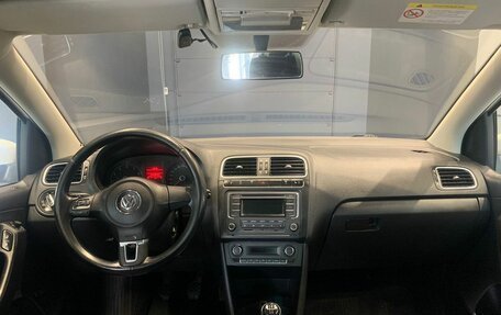 Volkswagen Polo VI (EU Market), 2013 год, 750 000 рублей, 11 фотография