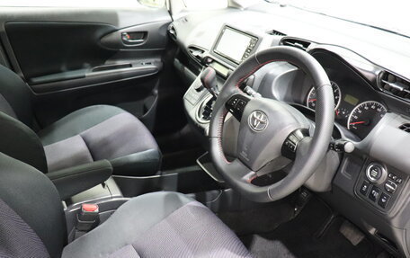 Toyota Wish II, 2013 год, 1 280 000 рублей, 17 фотография