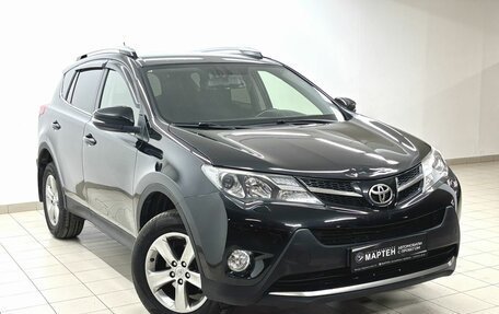 Toyota RAV4, 2015 год, 1 829 000 рублей, 3 фотография