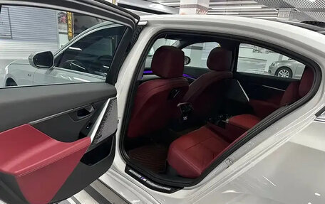 BMW 5 серия, 2024 год, 5 900 111 рублей, 20 фотография