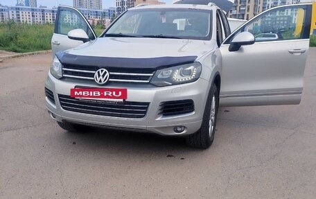 Volkswagen Touareg III, 2011 год, 2 000 000 рублей, 2 фотография