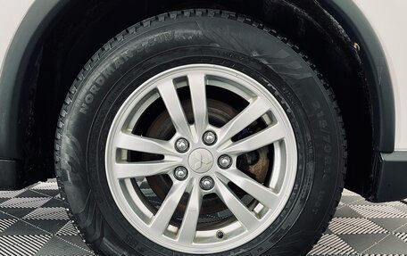 Mitsubishi Outlander III рестайлинг 3, 2015 год, 1 590 000 рублей, 9 фотография