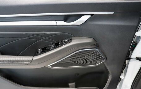 Geely Emgrand, 2024 год, 2 393 990 рублей, 10 фотография