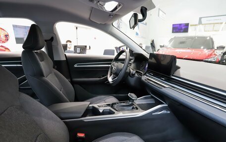 Geely Emgrand, 2024 год, 2 393 990 рублей, 18 фотография