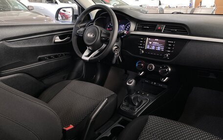 KIA Rio IV, 2018 год, 1 279 000 рублей, 9 фотография
