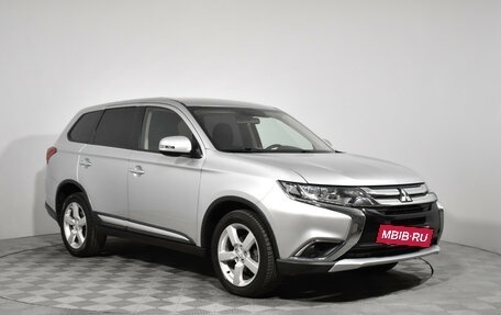 Mitsubishi Outlander III рестайлинг 3, 2018 год, 1 800 000 рублей, 3 фотография