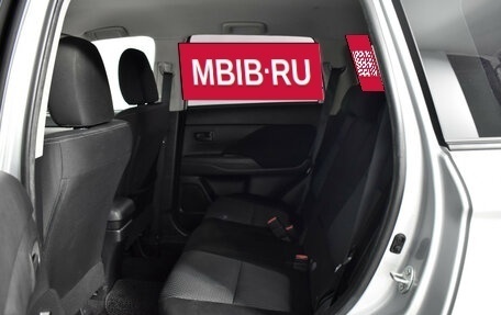Mitsubishi Outlander III рестайлинг 3, 2018 год, 1 800 000 рублей, 11 фотография