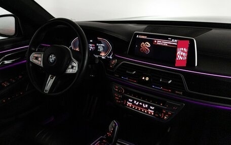 BMW 7 серия, 2019 год, 6 590 000 рублей, 28 фотография