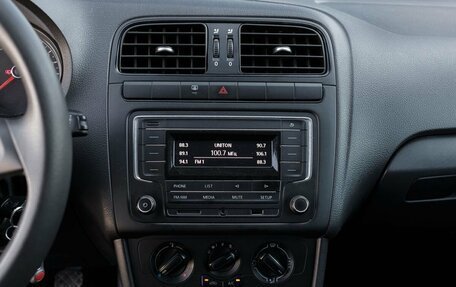 Volkswagen Polo VI (EU Market), 2018 год, 1 017 000 рублей, 13 фотография