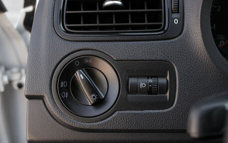 Volkswagen Polo VI (EU Market), 2018 год, 1 017 000 рублей, 16 фотография