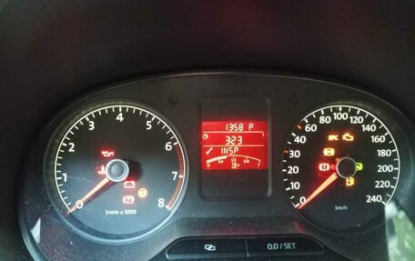 Volkswagen Polo VI (EU Market), 2013 год, 750 000 рублей, 2 фотография