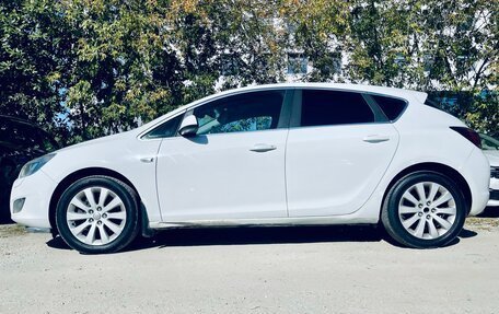 Opel Astra J, 2011 год, 639 000 рублей, 7 фотография