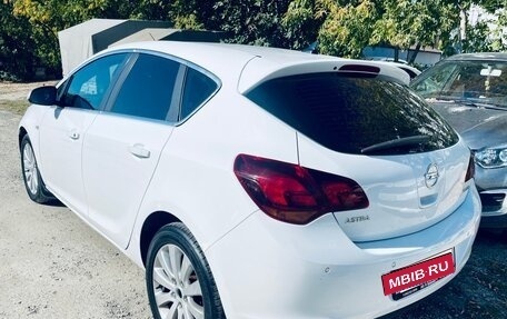 Opel Astra J, 2011 год, 639 000 рублей, 9 фотография