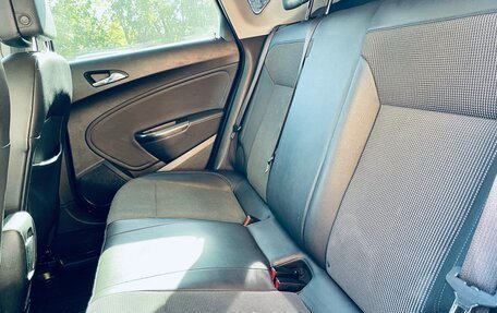 Opel Astra J, 2011 год, 639 000 рублей, 13 фотография