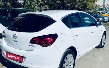 Opel Astra J, 2011 год, 639 000 рублей, 11 фотография