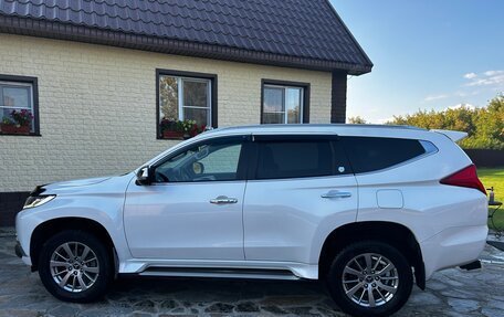 Mitsubishi Pajero Sport III рестайлинг, 2018 год, 3 190 000 рублей, 2 фотография