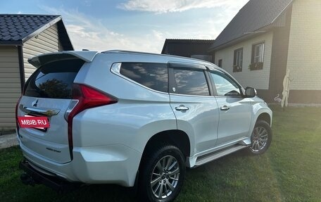 Mitsubishi Pajero Sport III рестайлинг, 2018 год, 3 190 000 рублей, 4 фотография