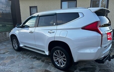 Mitsubishi Pajero Sport III рестайлинг, 2018 год, 3 190 000 рублей, 3 фотография