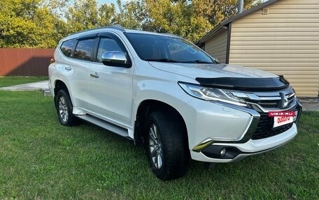Mitsubishi Pajero Sport III рестайлинг, 2018 год, 3 190 000 рублей, 7 фотография