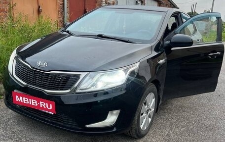 KIA Rio III рестайлинг, 2011 год, 700 000 рублей, 3 фотография