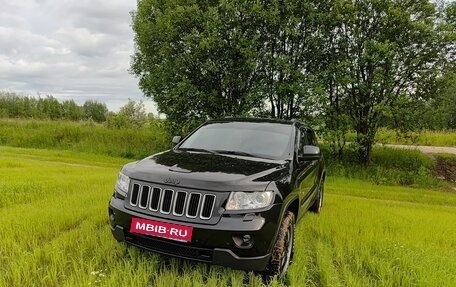 Jeep Grand Cherokee, 2011 год, 1 700 000 рублей, 2 фотография