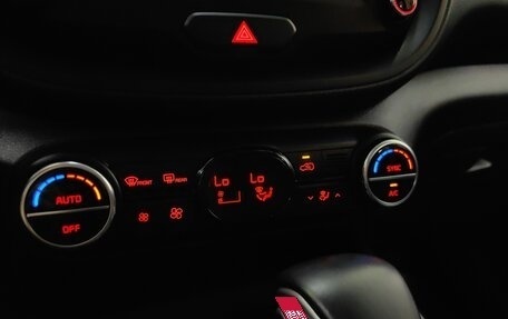 KIA Soul III, 2020 год, 1 999 000 рублей, 15 фотография
