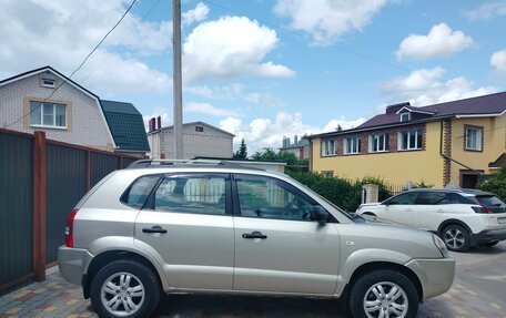 Hyundai Tucson III, 2008 год, 650 000 рублей, 8 фотография