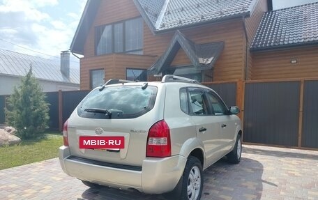 Hyundai Tucson III, 2008 год, 650 000 рублей, 4 фотография