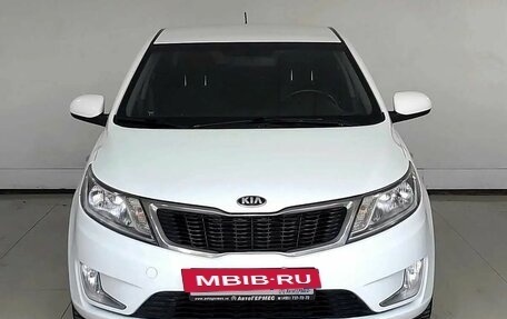 KIA Rio III рестайлинг, 2015 год, 660 000 рублей, 2 фотография