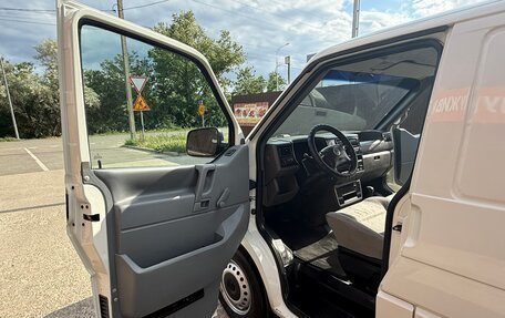 Volkswagen Transporter T4, 2002 год, 1 025 000 рублей, 14 фотография