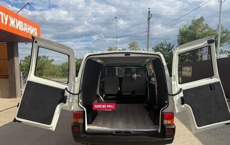 Volkswagen Transporter T4, 2002 год, 1 025 000 рублей, 8 фотография