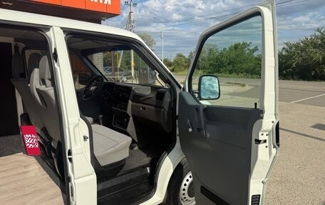 Volkswagen Transporter T4, 2002 год, 1 025 000 рублей, 12 фотография