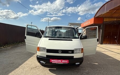 Volkswagen Transporter T4, 2002 год, 1 025 000 рублей, 19 фотография