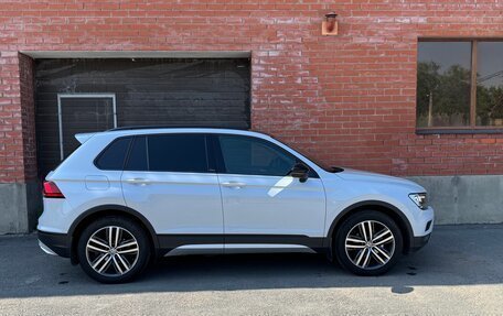 Volkswagen Tiguan II, 2019 год, 2 749 990 рублей, 3 фотография