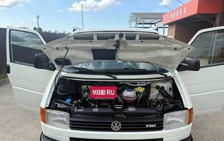 Volkswagen Transporter T4, 2002 год, 1 025 000 рублей, 16 фотография