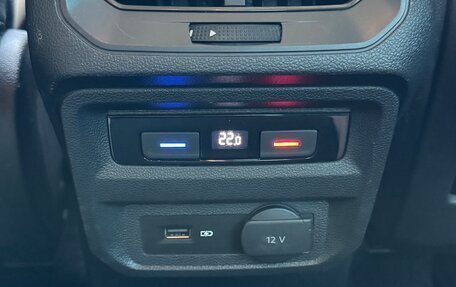 Volkswagen Tiguan II, 2019 год, 2 749 990 рублей, 19 фотография