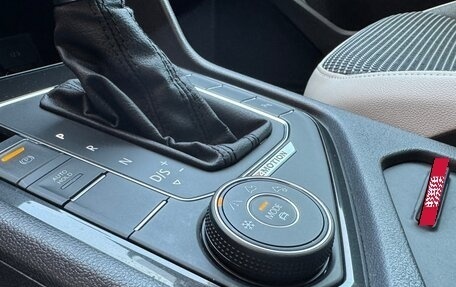 Volkswagen Tiguan II, 2019 год, 2 749 990 рублей, 15 фотография