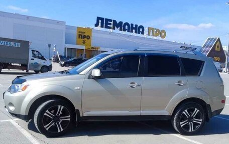 Mitsubishi Outlander III рестайлинг 3, 2008 год, 1 150 000 рублей, 17 фотография