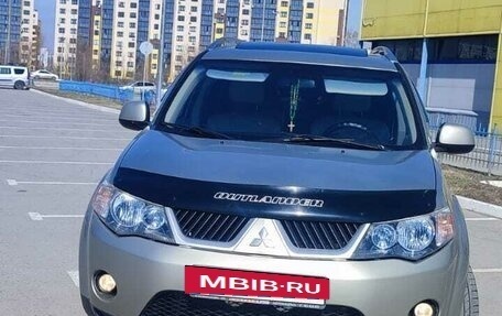 Mitsubishi Outlander III рестайлинг 3, 2008 год, 1 150 000 рублей, 8 фотография