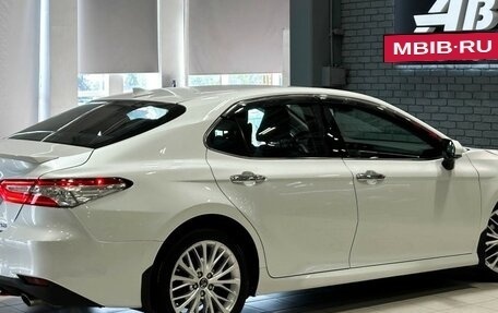Toyota Camry, 2019 год, 3 367 000 рублей, 5 фотография