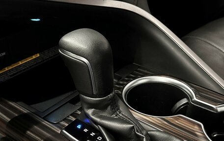 Toyota Camry, 2019 год, 3 367 000 рублей, 28 фотография