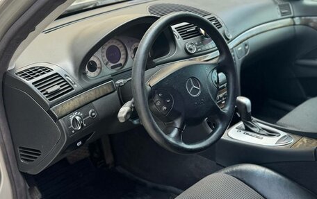 Mercedes-Benz E-Класс, 2002 год, 870 000 рублей, 3 фотография
