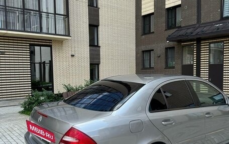 Mercedes-Benz E-Класс, 2002 год, 870 000 рублей, 13 фотография