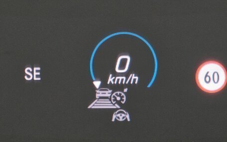 Mercedes-Benz E-Класс, 2021 год, 3 900 000 рублей, 9 фотография