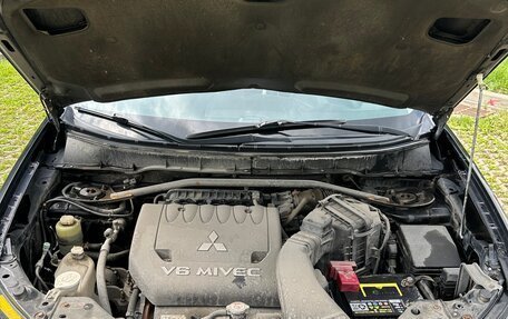Mitsubishi Outlander III рестайлинг 3, 2007 год, 945 000 рублей, 19 фотография