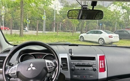 Mitsubishi Outlander III рестайлинг 3, 2007 год, 945 000 рублей, 16 фотография