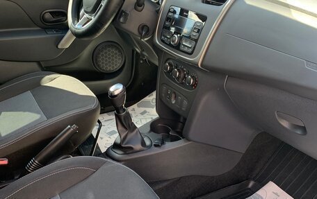 Renault Sandero II рестайлинг, 2021 год, 1 390 000 рублей, 9 фотография